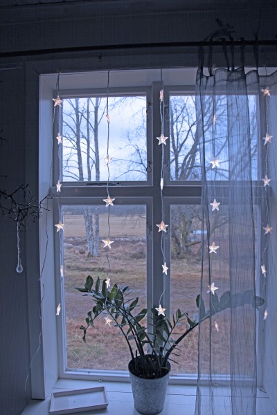 LED-Lichtervorhang mit Sternen  20-teilig, warm white LED  Material: Plastik, ca. 180 x 40 cm